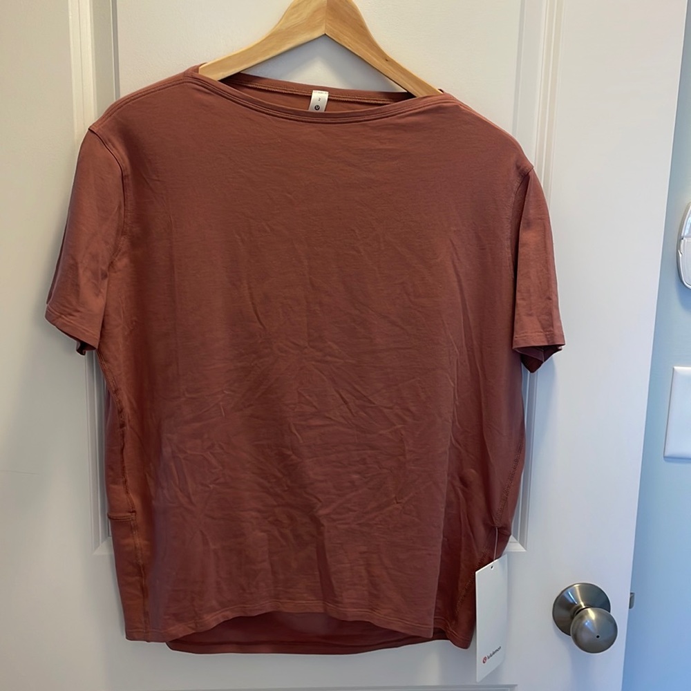 Lululemon Back In Action Tee